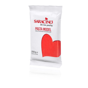 Masa cukrowa Saracino do figurek 250 g czerwona